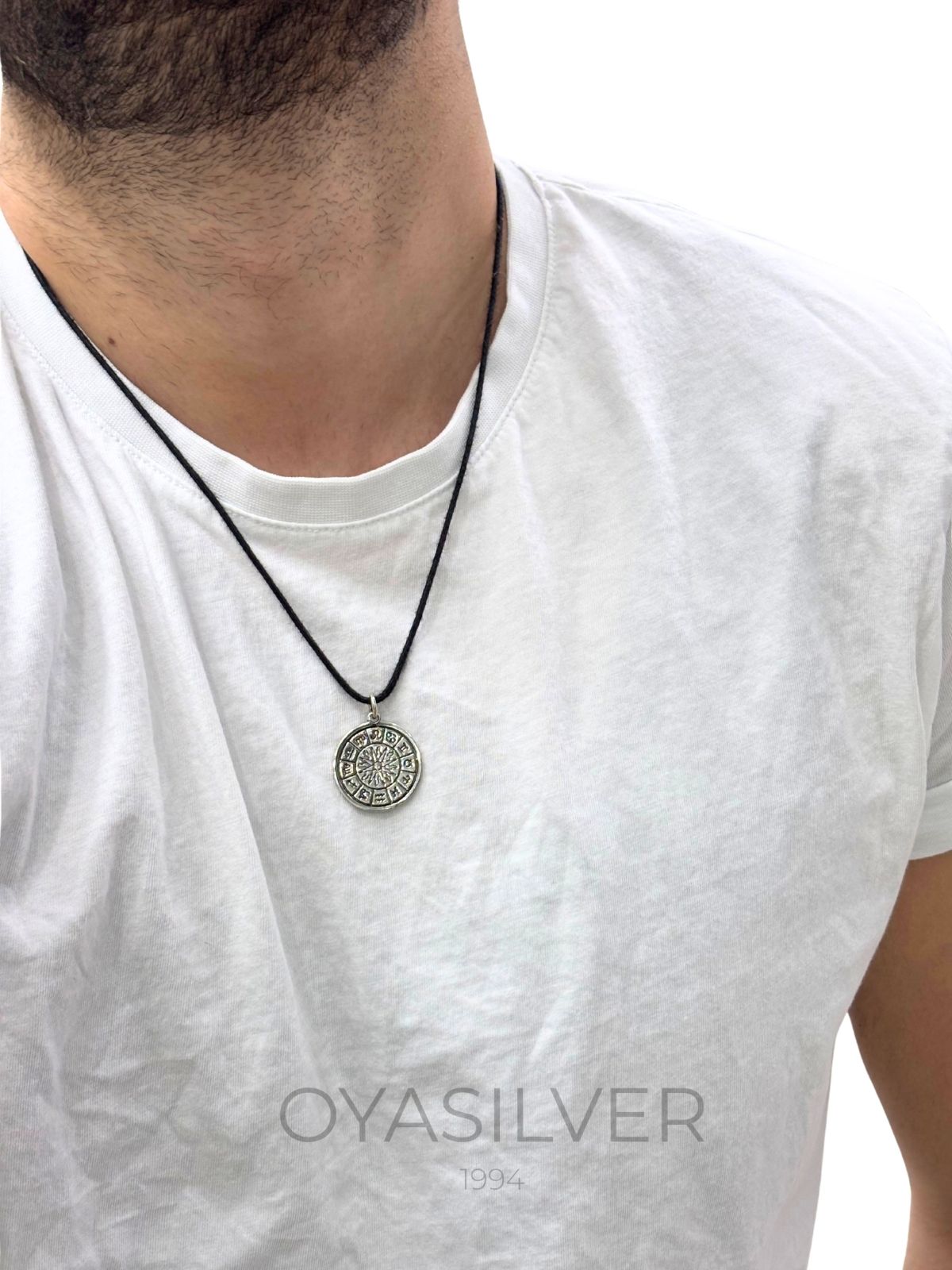Zodiak-Sonnen-Medaillon mit Sternzeichen aus 925 Silber – Oya Silver – Ansicht 4
