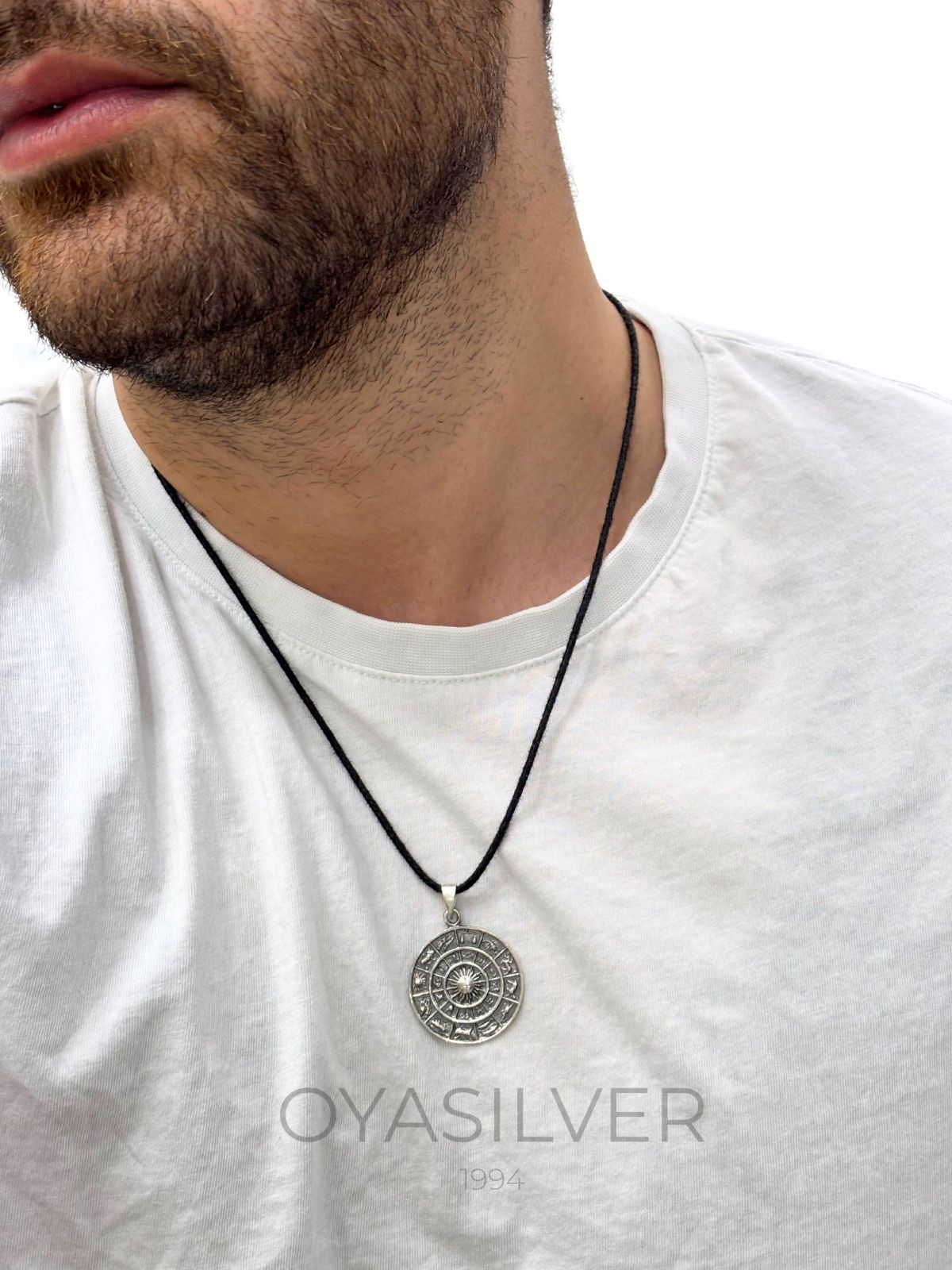 Großes Zodiak-Medaillon mit Sternzeichen aus 925 Silber – Oya Silver – Ansicht 3