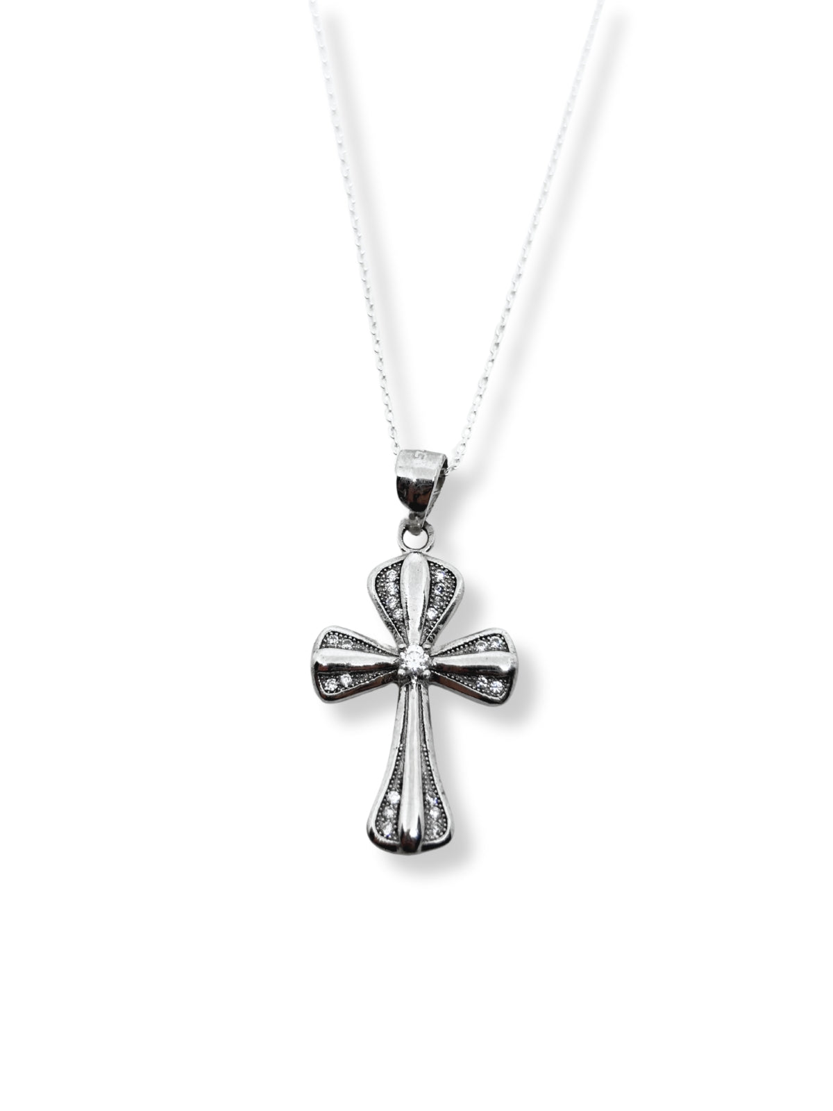Kreuz-Halskette aus Silber im Antik-Look mit funkelnden Steinen – Oya Silver