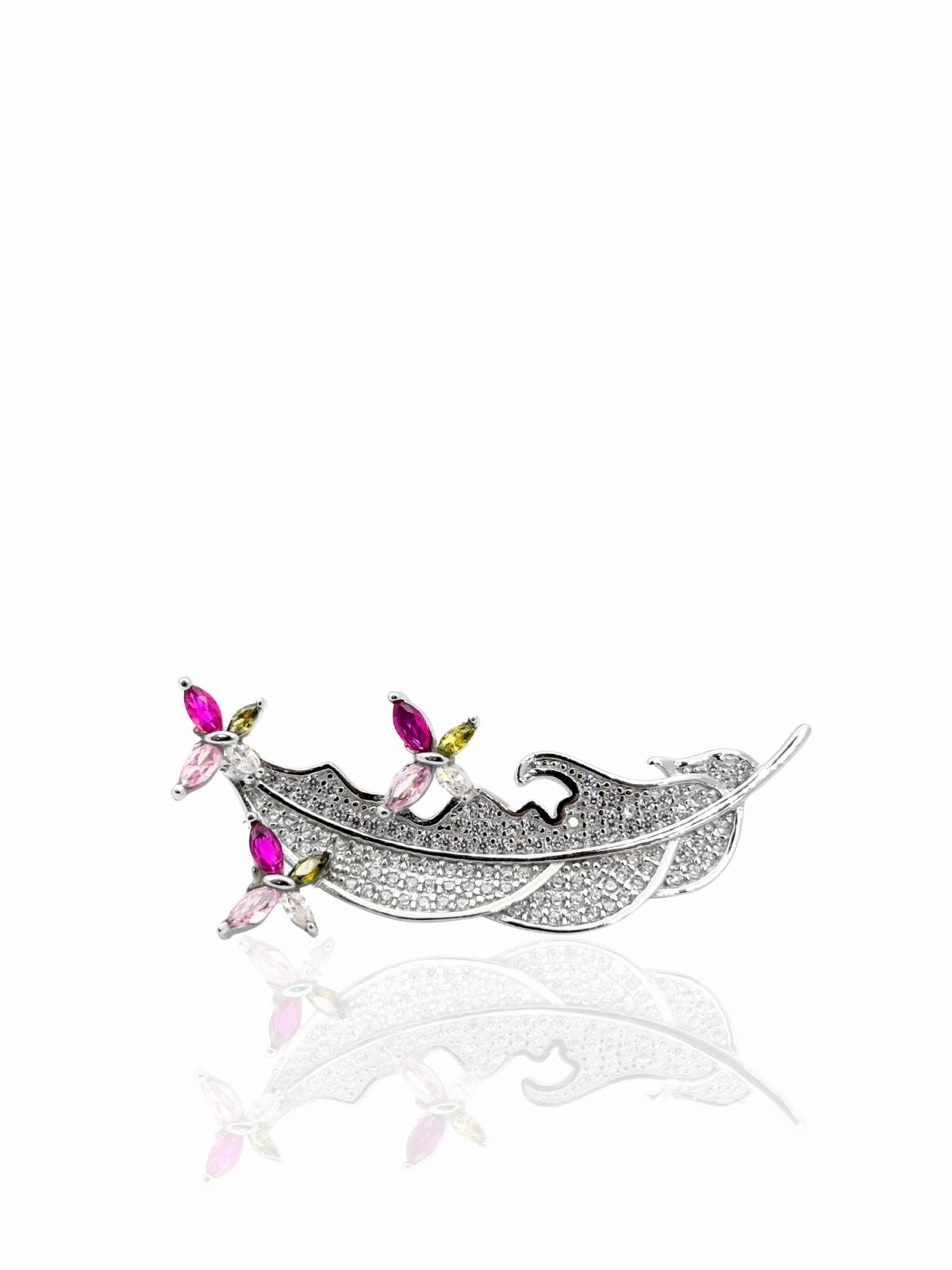 Federbrosche aus Silber mit Mini-Schmetterling 4,2 x 1,8 cm – Oya Silver