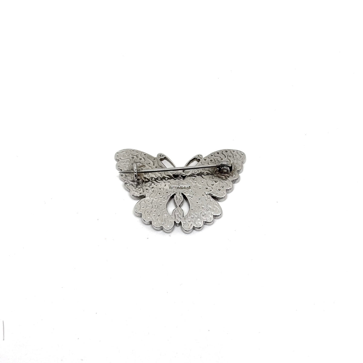 Schwarze emaillierte Schmetterlingsbrosche aus Silber – Oya Silver – Ansicht 2